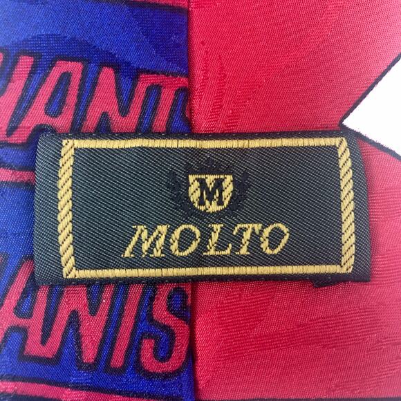 Looney Tunes New York Giants Tie - Picture 6 of 8